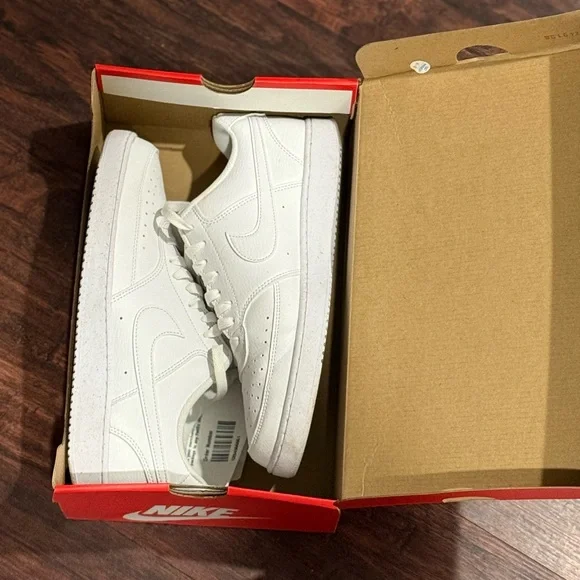 Nike Court Vision Low Men’s Sustainable Sneakers - Picture 7 of 16